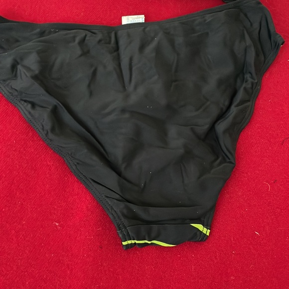 Women’s size large black bikini with stripes and hints of floral - Picture 3 of 4